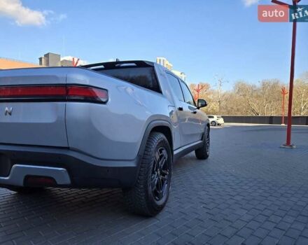 Сірий Rivian R1T, об'ємом двигуна 0 л та пробігом 59 тис. км за 52499 $, фото 11 на Automoto.ua