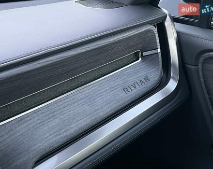 Серый Rivian R1T, объемом двигателя 0 л и пробегом 3 тыс. км за 57800 $, фото 53 на Automoto.ua