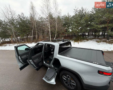 Сірий Rivian R1T, об'ємом двигуна 0 л та пробігом 63 тис. км за 43500 $, фото 39 на Automoto.ua