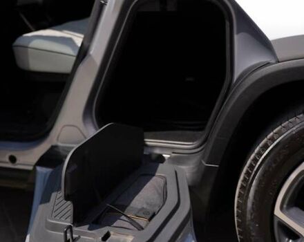 Серый Rivian R1T, объемом двигателя 0 л и пробегом 43 тыс. км за 47500 $, фото 29 на Automoto.ua