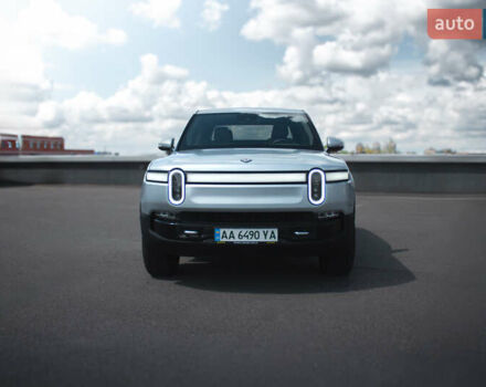 Серый Rivian R1T, объемом двигателя 0 л и пробегом 29 тыс. км за 46000 $, фото 8 на Automoto.ua