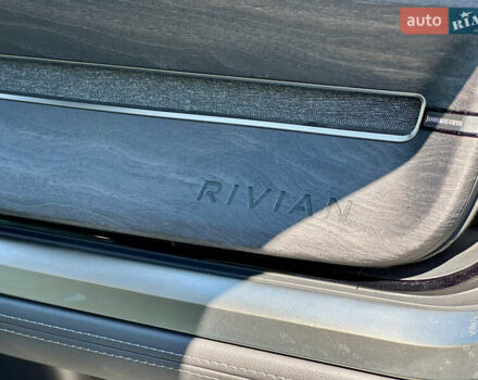 Серый Rivian R1T, объемом двигателя 0 л и пробегом 9 тыс. км за 49990 $, фото 58 на Automoto.ua