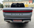 Сірий Rivian R1T, об'ємом двигуна 0 л та пробігом 56 тис. км за 42850 $, фото 6 на Automoto.ua