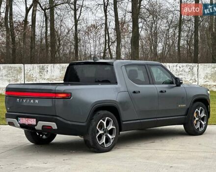 Сірий Rivian R1T, об'ємом двигуна 0 л та пробігом 43 тис. км за 41000 $, фото 4 на Automoto.ua