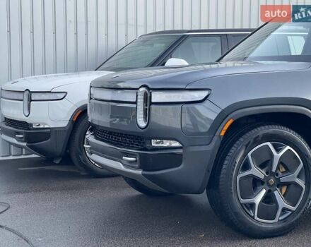 Серый Rivian R1T, объемом двигателя 0 л и пробегом 3 тыс. км за 57800 $, фото 78 на Automoto.ua