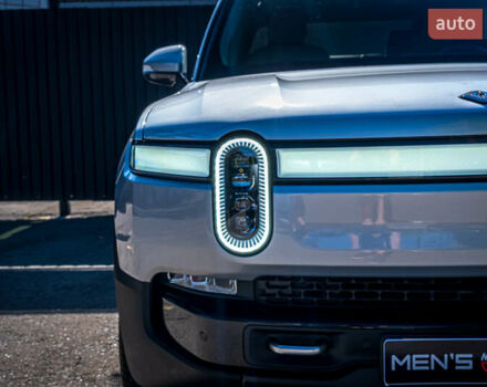 Сірий Rivian R1T, об'ємом двигуна 0 л та пробігом 6 тис. км за 44900 $, фото 10 на Automoto.ua