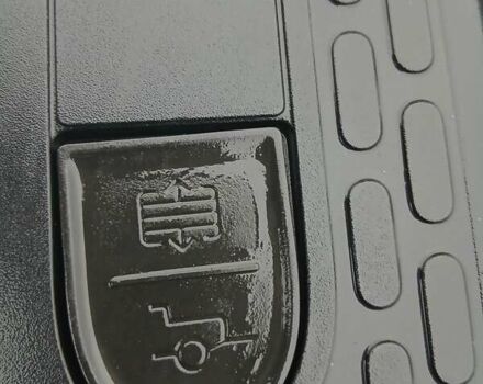 Сірий Rivian R1T, об'ємом двигуна 0 л та пробігом 49 тис. км за 43500 $, фото 23 на Automoto.ua