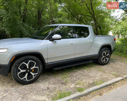 Сірий Rivian R1T, об'ємом двигуна 0 л та пробігом 15 тис. км за 53700 $, фото 9 на Automoto.ua