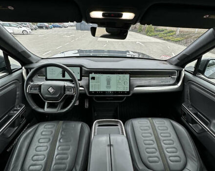 Серый Rivian R1T, объемом двигателя 0 л и пробегом 75 тыс. км за 43500 $, фото 12 на Automoto.ua