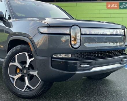 Серый Rivian R1T, объемом двигателя 0 л и пробегом 3 тыс. км за 57800 $, фото 6 на Automoto.ua