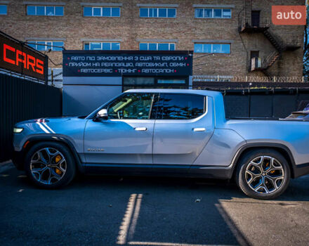 Сірий Rivian R1T, об'ємом двигуна 0 л та пробігом 6 тис. км за 44900 $, фото 3 на Automoto.ua