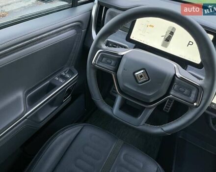 Серый Rivian R1T, объемом двигателя 0 л и пробегом 3 тыс. км за 57800 $, фото 31 на Automoto.ua