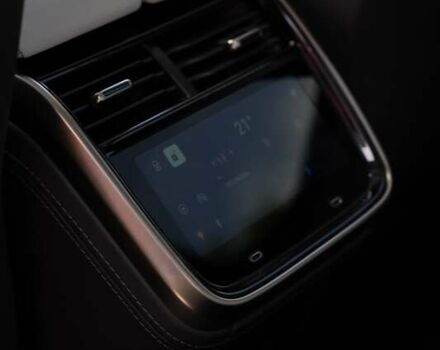 Серый Rivian R1T, объемом двигателя 0 л и пробегом 43 тыс. км за 47500 $, фото 18 на Automoto.ua