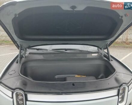 Сірий Rivian R1T, об'ємом двигуна 0 л та пробігом 49 тис. км за 43500 $, фото 24 на Automoto.ua