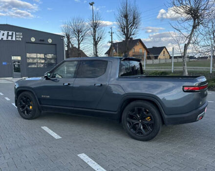 Серый Rivian R1T, объемом двигателя 0 л и пробегом 75 тыс. км за 43500 $, фото 10 на Automoto.ua