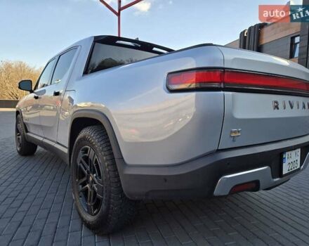 Сірий Rivian R1T, об'ємом двигуна 0 л та пробігом 59 тис. км за 52499 $, фото 12 на Automoto.ua