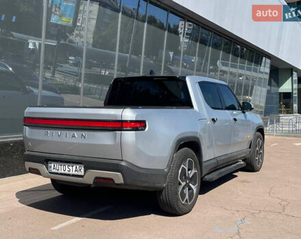 Серый Rivian R1T, объемом двигателя 0 л и пробегом 20 тыс. км за 57699 $, фото 4 на Automoto.ua