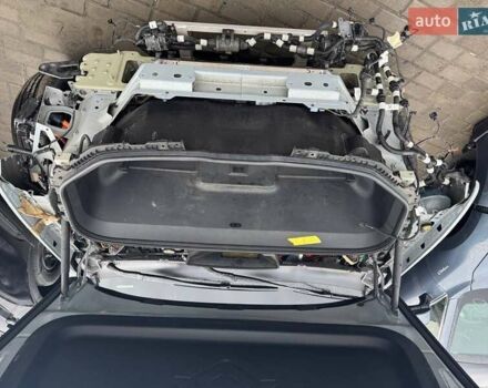 Сірий Rivian R1T, об'ємом двигуна 0 л та пробігом 62 тис. км за 32500 $, фото 14 на Automoto.ua