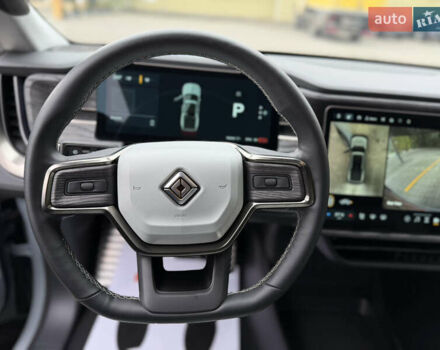 Сірий Rivian R1T, об'ємом двигуна 0 л та пробігом 56 тис. км за 42850 $, фото 31 на Automoto.ua
