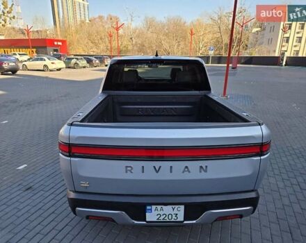 Сірий Rivian R1T, об'ємом двигуна 0 л та пробігом 59 тис. км за 52499 $, фото 13 на Automoto.ua