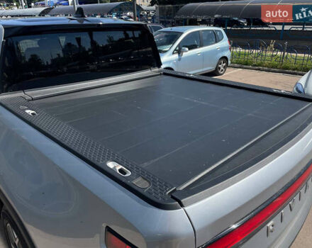 Серый Rivian R1T, объемом двигателя 0 л и пробегом 20 тыс. км за 57699 $, фото 25 на Automoto.ua