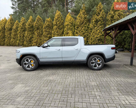 Сірий Rivian R1T, об'ємом двигуна 0 л та пробігом 56 тис. км за 42850 $, фото 3 на Automoto.ua