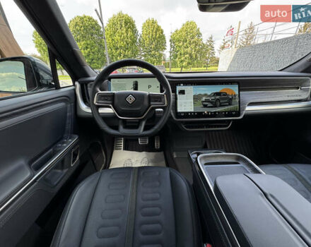 Серый Rivian R1T, объемом двигателя 0 л и пробегом 40 тыс. км за 54000 $, фото 21 на Automoto.ua