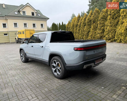 Сірий Rivian R1T, об'ємом двигуна 0 л та пробігом 56 тис. км за 42850 $, фото 4 на Automoto.ua