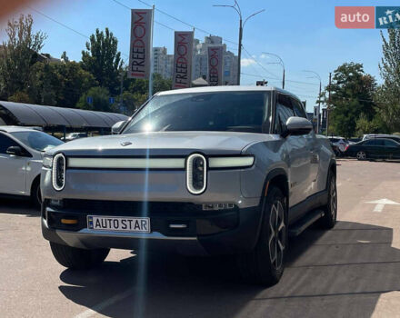 Серый Rivian R1T, объемом двигателя 0 л и пробегом 20 тыс. км за 57699 $, фото 2 на Automoto.ua