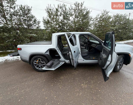 Сірий Rivian R1T, об'ємом двигуна 0 л та пробігом 63 тис. км за 43500 $, фото 38 на Automoto.ua
