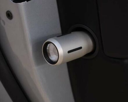 Серый Rivian R1T, объемом двигателя 0 л и пробегом 43 тыс. км за 47500 $, фото 30 на Automoto.ua