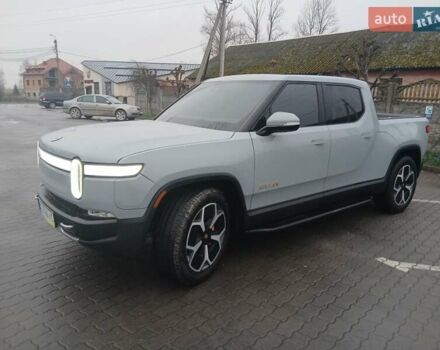 Сірий Rivian R1T, об'ємом двигуна 0 л та пробігом 49 тис. км за 43500 $, фото 1 на Automoto.ua
