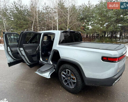 Сірий Rivian R1T, об'ємом двигуна 0 л та пробігом 63 тис. км за 43500 $, фото 30 на Automoto.ua