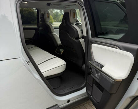 Сірий Rivian R1T, об'ємом двигуна 0 л та пробігом 56 тис. км за 42850 $, фото 50 на Automoto.ua