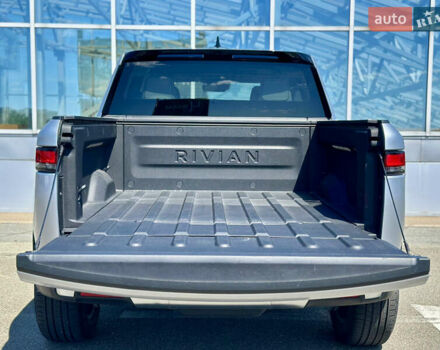 Серый Rivian R1T, объемом двигателя 0 л и пробегом 9 тыс. км за 49990 $, фото 23 на Automoto.ua