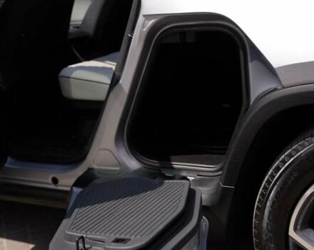 Серый Rivian R1T, объемом двигателя 0 л и пробегом 43 тыс. км за 47500 $, фото 28 на Automoto.ua