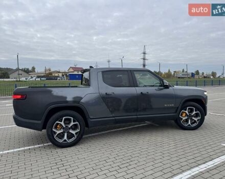 Сірий Rivian R1T, об'ємом двигуна 0 л та пробігом 68 тис. км за 37300 $, фото 8 на Automoto.ua