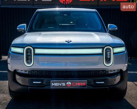 Сірий Rivian R1T, об'ємом двигуна 0 л та пробігом 6 тис. км за 44900 $, фото 9 на Automoto.ua