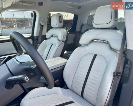 Серый Rivian R1T, объемом двигателя 0 л и пробегом 9 тыс. км за 49990 $, фото 36 на Automoto.ua