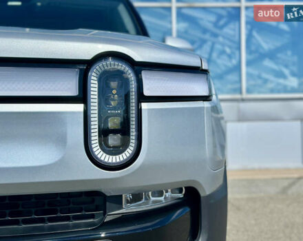 Серый Rivian R1T, объемом двигателя 0 л и пробегом 9 тыс. км за 49990 $, фото 5 на Automoto.ua