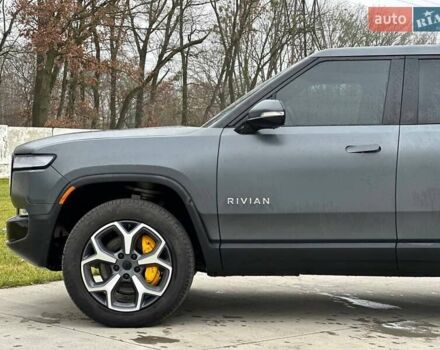 Сірий Rivian R1T, об'ємом двигуна 0 л та пробігом 43 тис. км за 41000 $, фото 8 на Automoto.ua