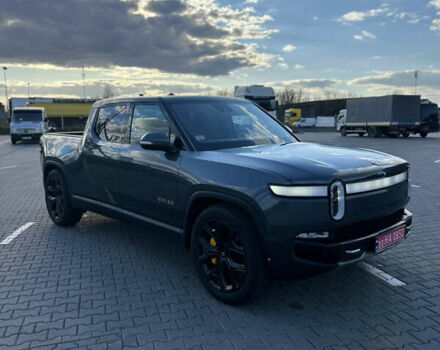 Серый Rivian R1T, объемом двигателя 0 л и пробегом 75 тыс. км за 43500 $, фото 6 на Automoto.ua