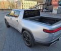 Сірий Rivian R1T, об'ємом двигуна 0 л та пробігом 59 тис. км за 52499 $, фото 6 на Automoto.ua
