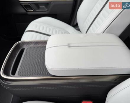 Сірий Rivian R1T, об'ємом двигуна 0 л та пробігом 56 тис. км за 42850 $, фото 41 на Automoto.ua