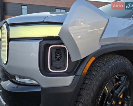 Сірий Rivian R1T, об'ємом двигуна 0 л та пробігом 59 тис. км за 52499 $, фото 17 на Automoto.ua