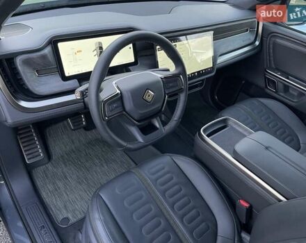 Серый Rivian R1T, объемом двигателя 0 л и пробегом 3 тыс. км за 57800 $, фото 32 на Automoto.ua