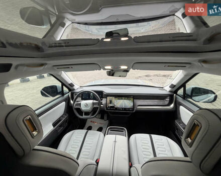 Сірий Rivian R1T, об'ємом двигуна 0 л та пробігом 56 тис. км за 42850 $, фото 54 на Automoto.ua
