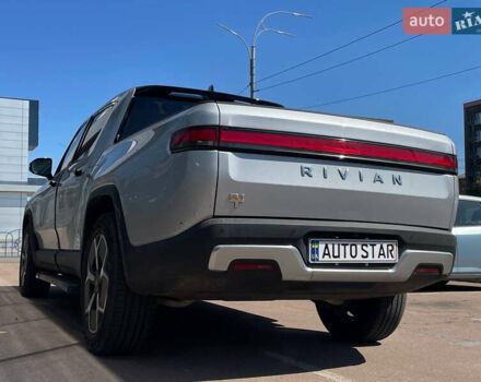 Серый Rivian R1T, объемом двигателя 0 л и пробегом 20 тыс. км за 57699 $, фото 5 на Automoto.ua