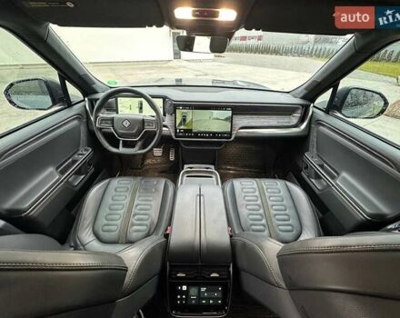 Сірий Rivian R1T, об'ємом двигуна 0 л та пробігом 43 тис. км за 41000 $, фото 22 на Automoto.ua