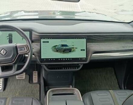 Серый Rivian R1T, объемом двигателя 0 л и пробегом 50 тыс. км за 45000 $, фото 18 на Automoto.ua